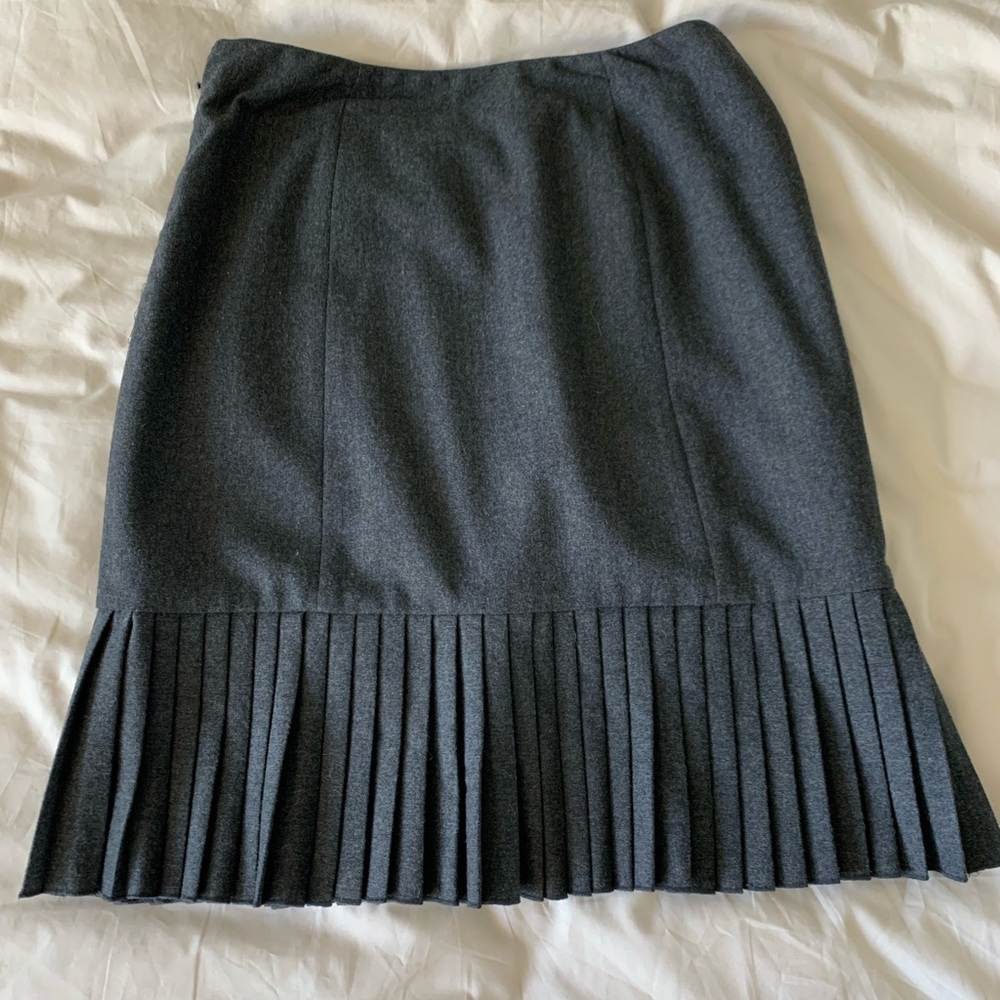 Wool Pleated Work Skirt - Picture 7 of 9